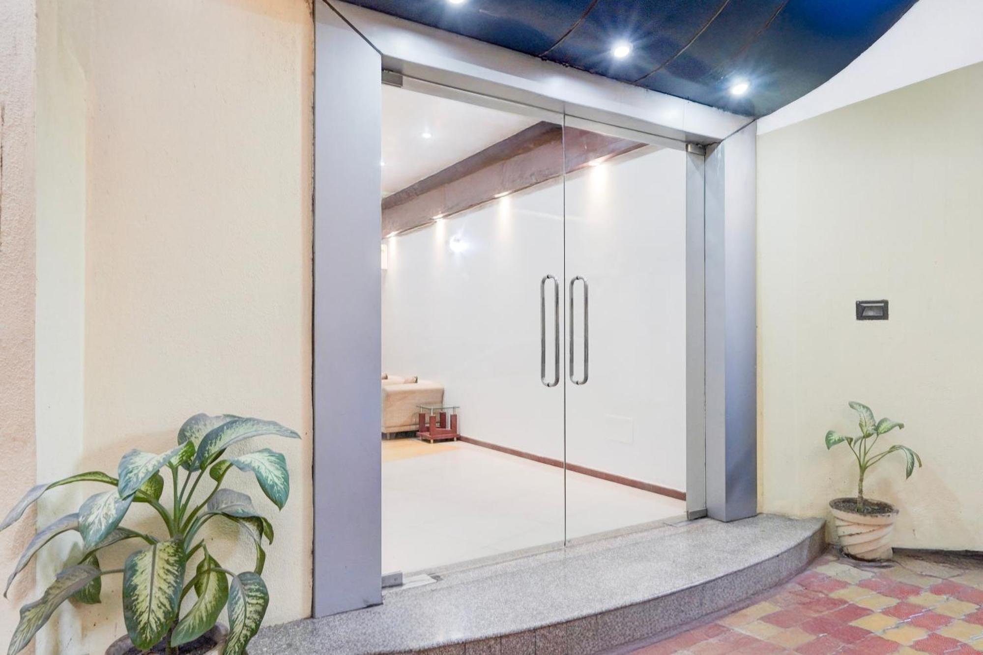 Super Townhouse Mg Road Porbandar Formerly Hotel Harmony Екстер'єр фото