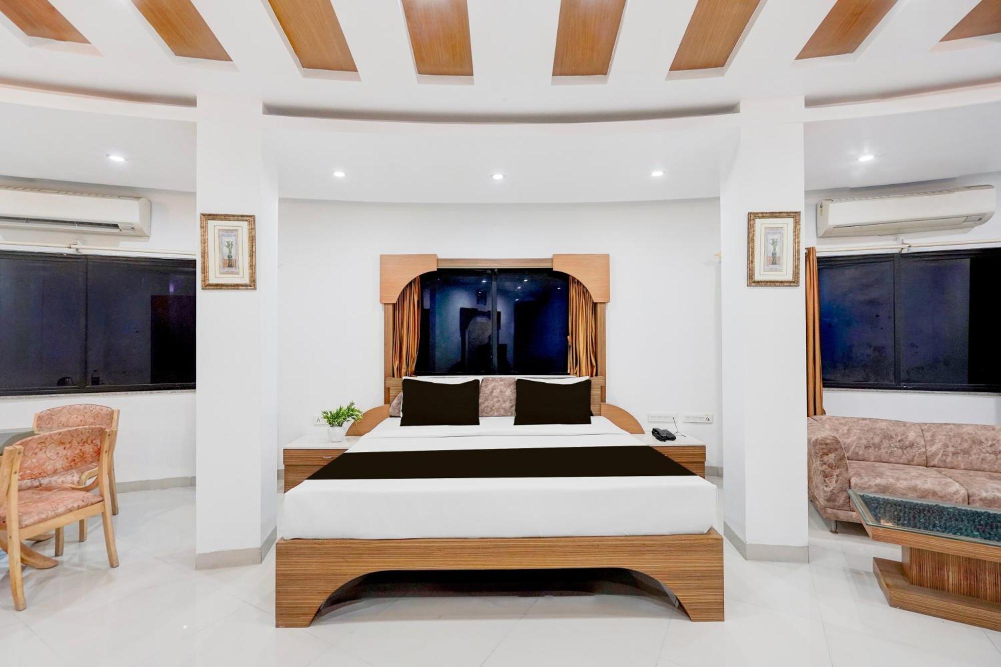 Super Townhouse Mg Road Porbandar Formerly Hotel Harmony Екстер'єр фото