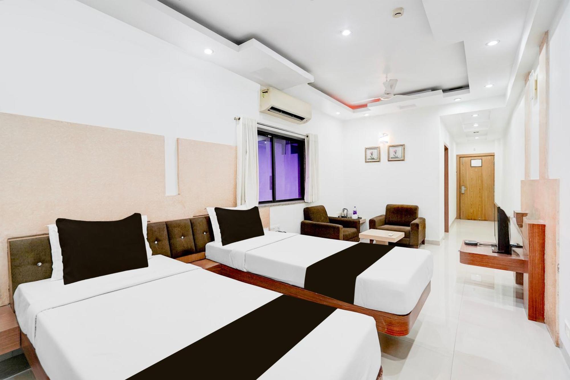 Super Townhouse Mg Road Porbandar Formerly Hotel Harmony Екстер'єр фото