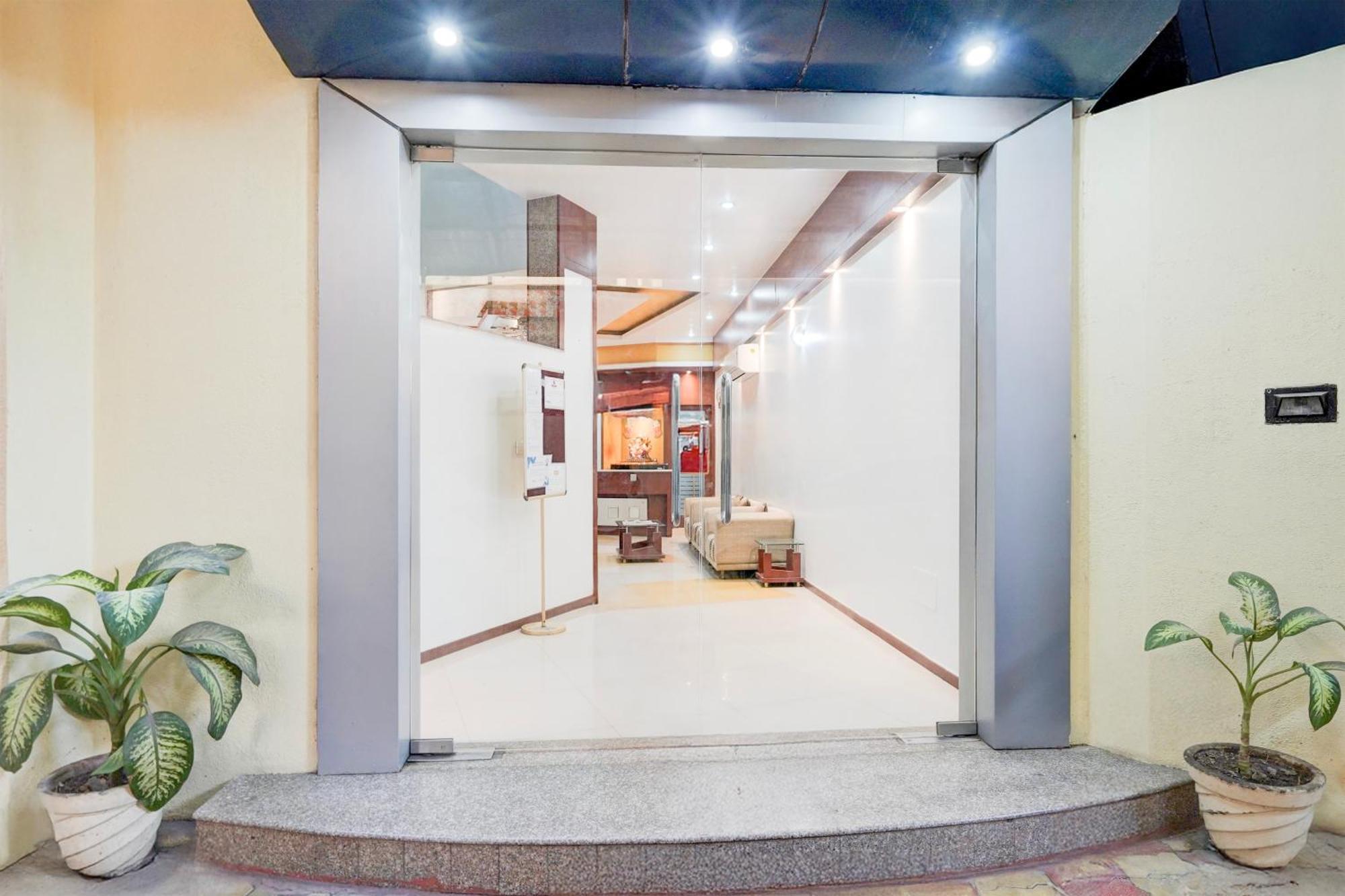 Super Townhouse Mg Road Porbandar Formerly Hotel Harmony Екстер'єр фото